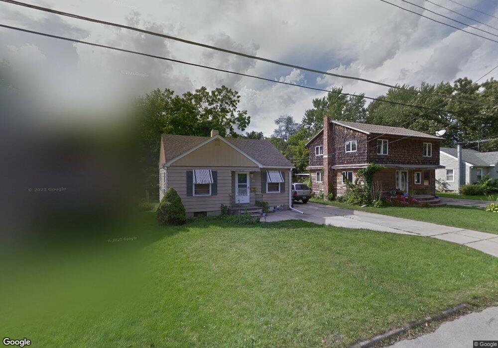 309 W 11th St N, Newton, IA 50208 - photo 1