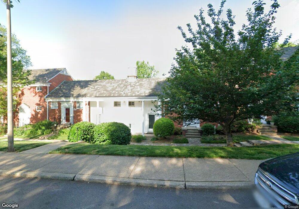 3353 Martha Custis Dr, Alexandria, VA 22302 - photo 1