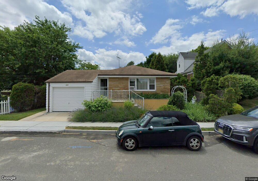 222 Thompson St, South Amboy, NJ 08879 - photo 1