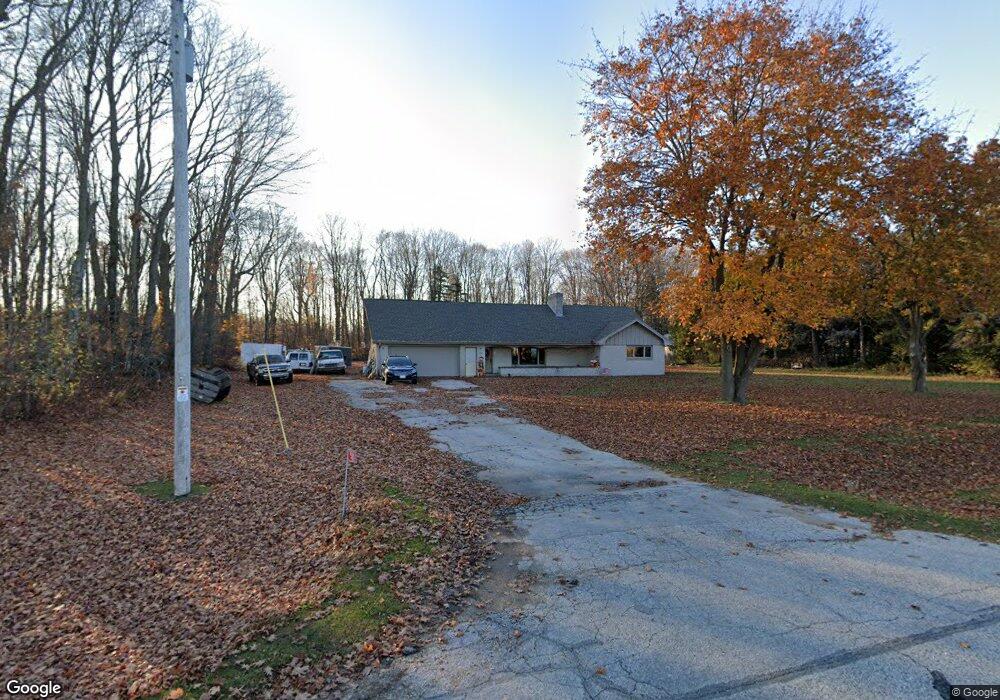 5208 Woodland Dr, Two Rivers, WI 54241 - photo 1