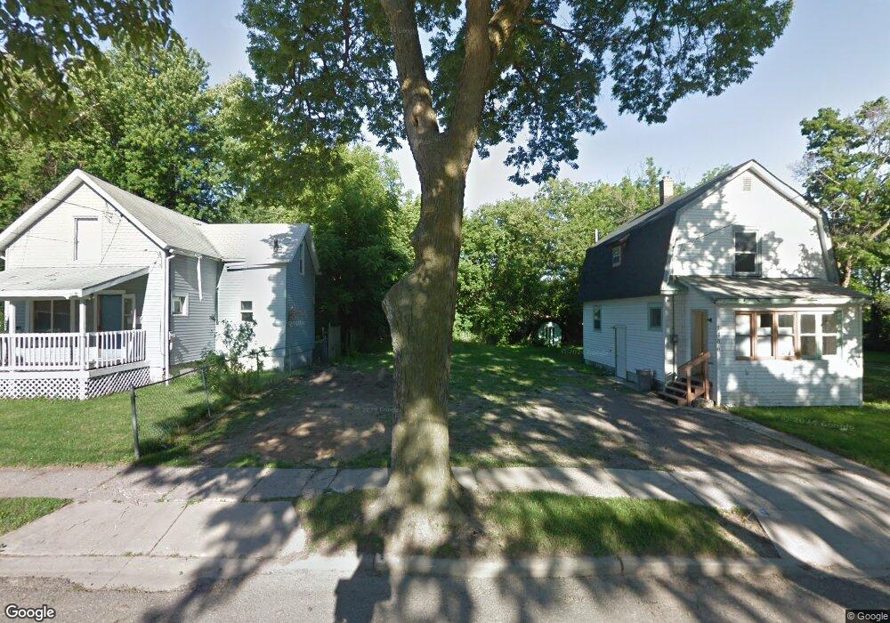 1410 Lyons Ave, Lansing, MI 48910 - photo 1