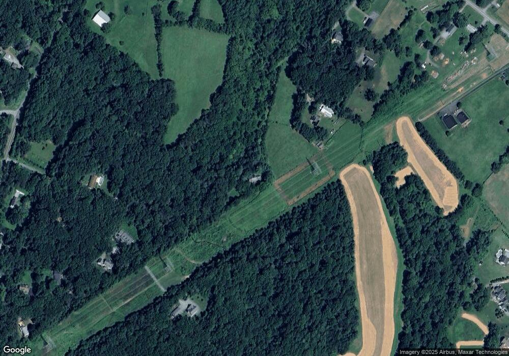 4648 Bartholow Rd, Sykesville, MD 21784 - photo 1