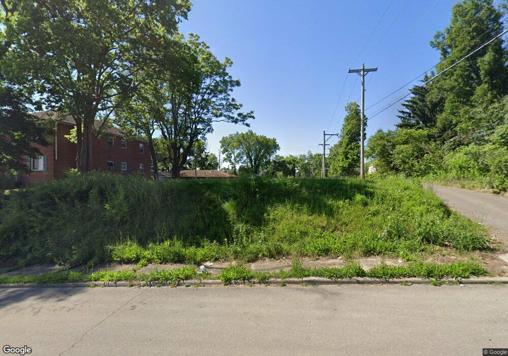 200 E Maplewood Ave, Dayton, OH 45405 - photo 1