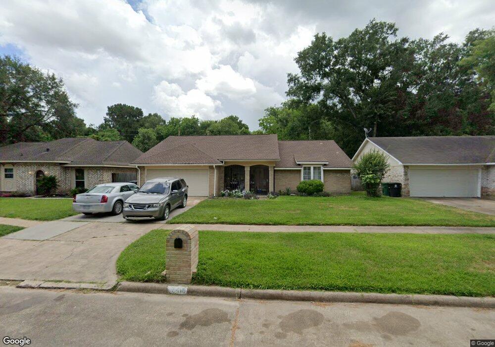 7418 Ashmole Ln, Houston, TX 77088 - photo 1