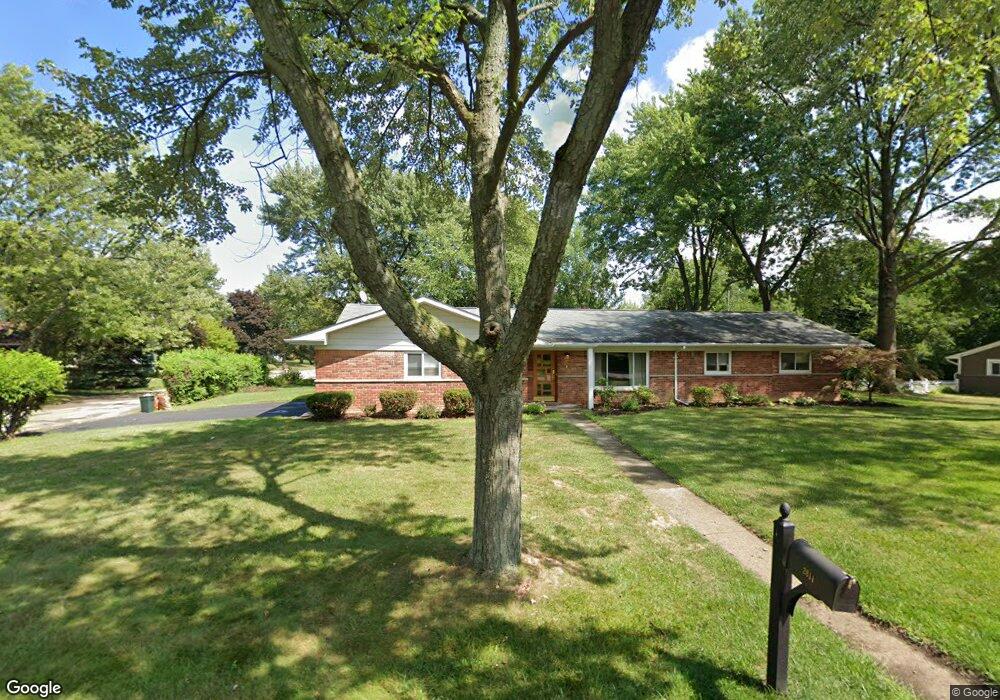 2611 Roxie Rd, Bloomfield Hills, MI 48304 - photo 1