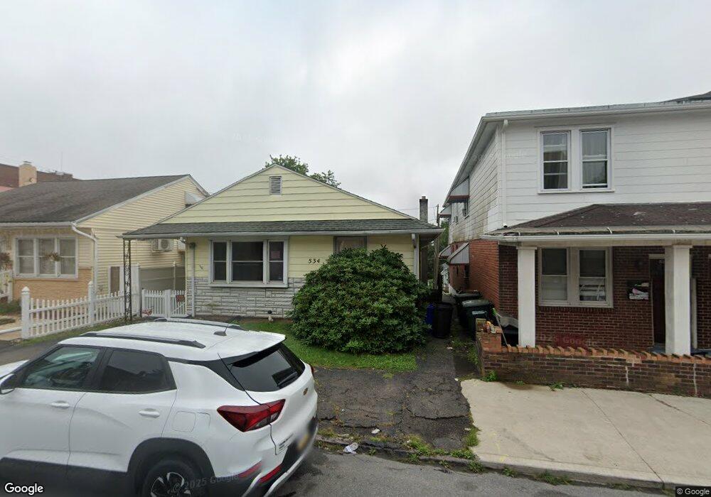 534 E Diamond Ave, Hazleton, PA 18201 - photo 1