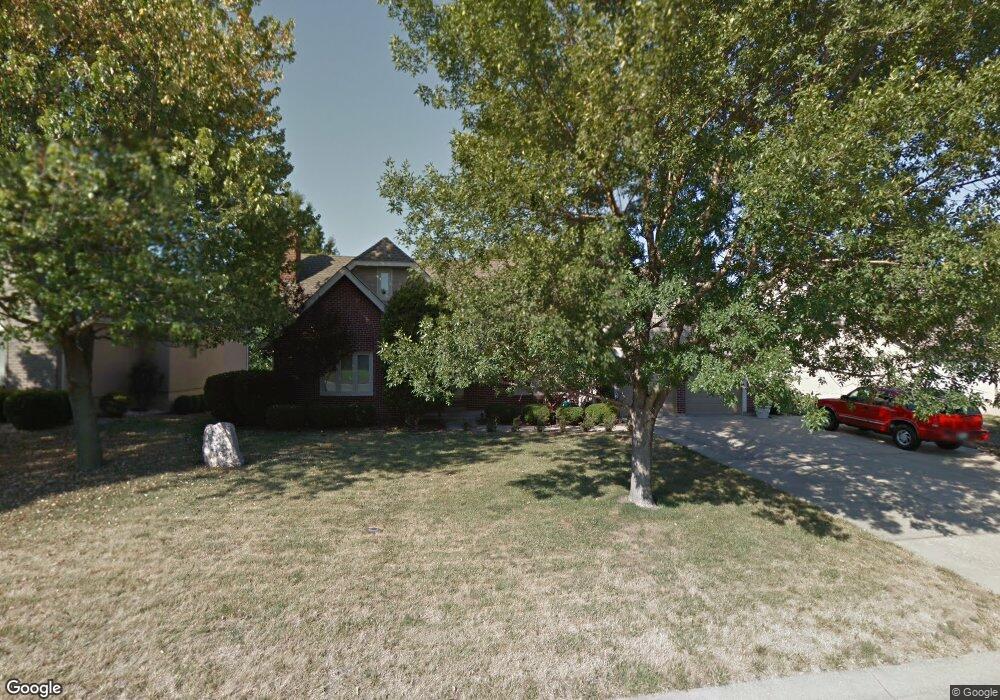 306 SW Marsh Wren St, Lees Summit, MO 64082 - photo 1