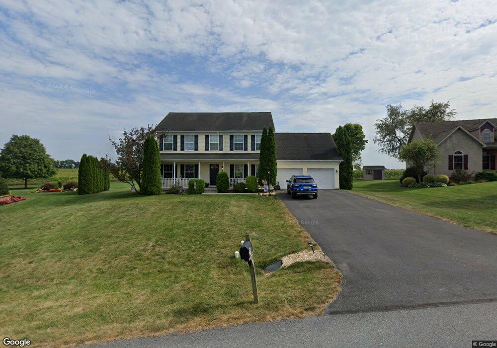 166 Creekwood Dr, Greencastle, PA 17225 - photo 1