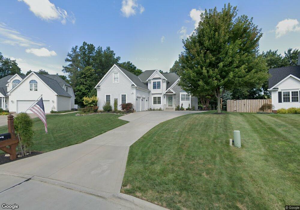 30140 Bonnie View Dr, Wickliffe, OH 44092 - photo 1