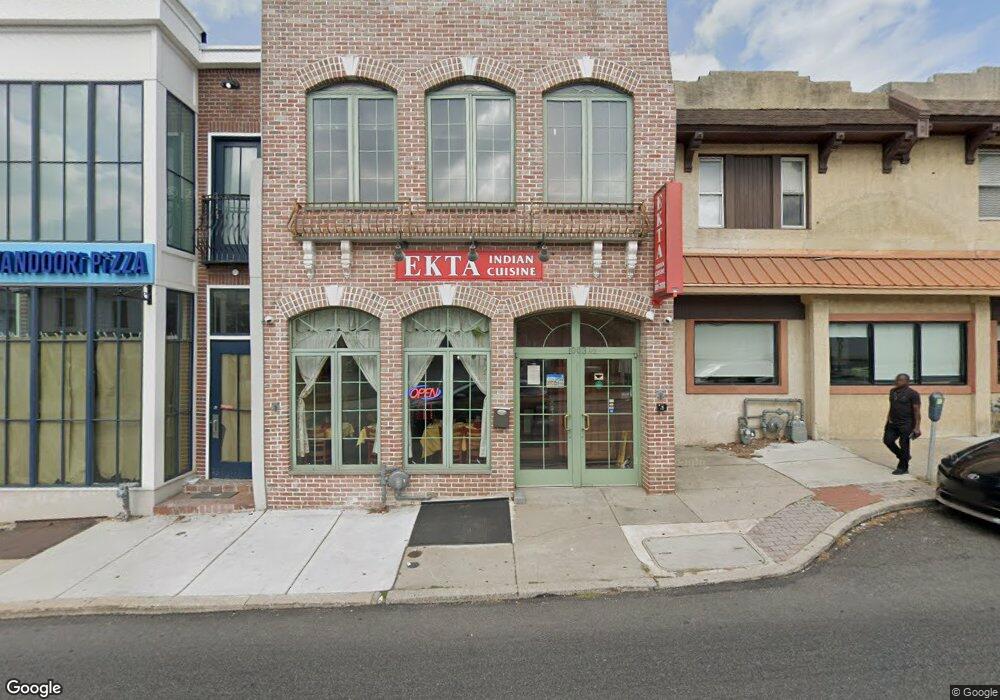 1003 W Lancaster Ave unit 3, Bryn Mawr, PA 19010 - photo 1