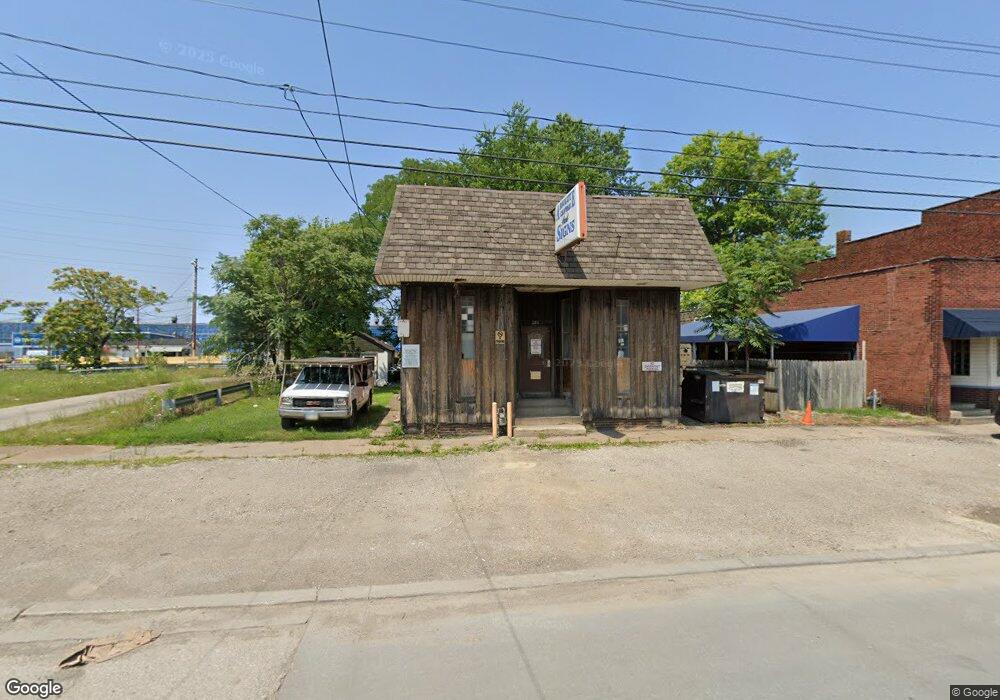 2211 E 28th St, Lorain, OH 44055 - photo 1