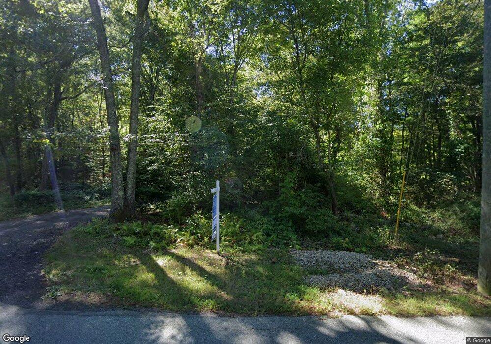 33 Wolf Neck Rd, Stonington, CT 06378 - photo 1