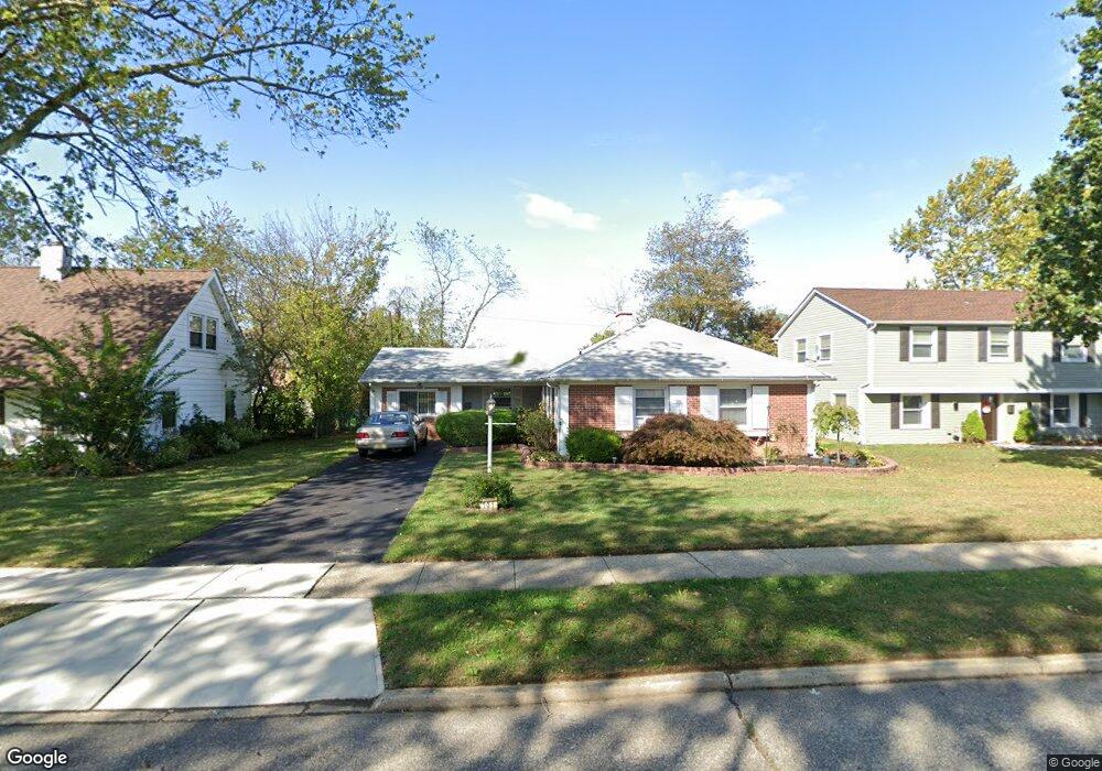 131 Pheasant Ln, Willingboro, NJ 08046 - photo 1