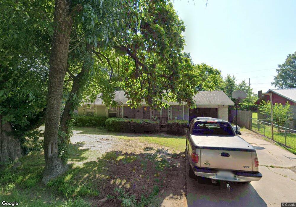 331 N Taylor St, Pryor, OK 74361 - photo 1