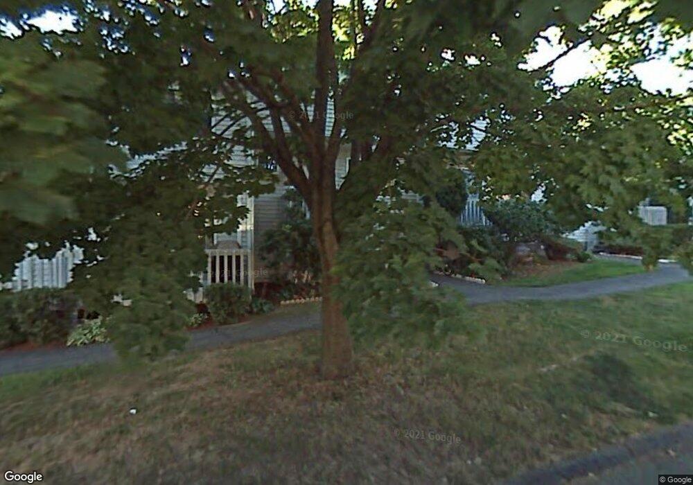 606 Cypress Rd, Newington, CT 06111 - photo 1