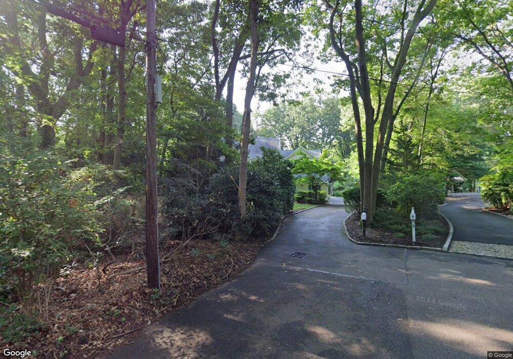 7 Hiawatha Ln, Setauket, NY 11733 - photo 1