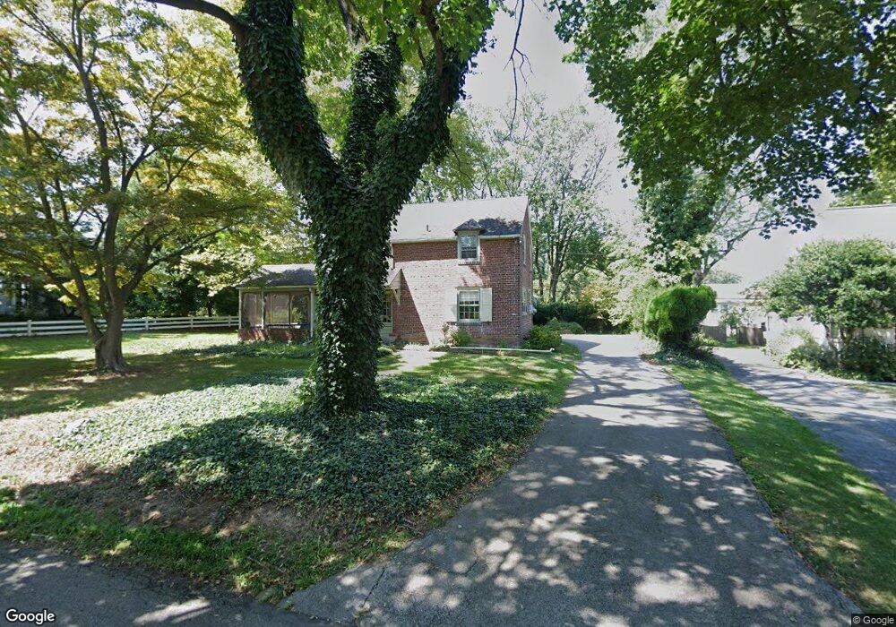 17 Green Valley Rd, Wallingford, PA 19086 - photo 1