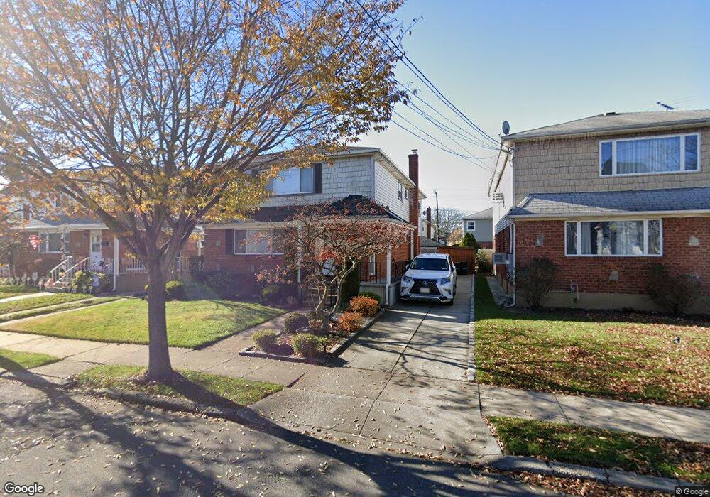 30 Amherst Rd unit 2, Valley Stream, NY 11581 - photo 1