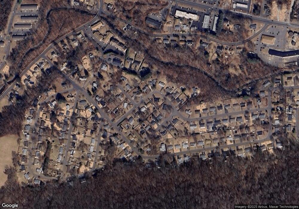 37 Beacon Manor Cir, Naugatuck, CT 06770 - photo 1