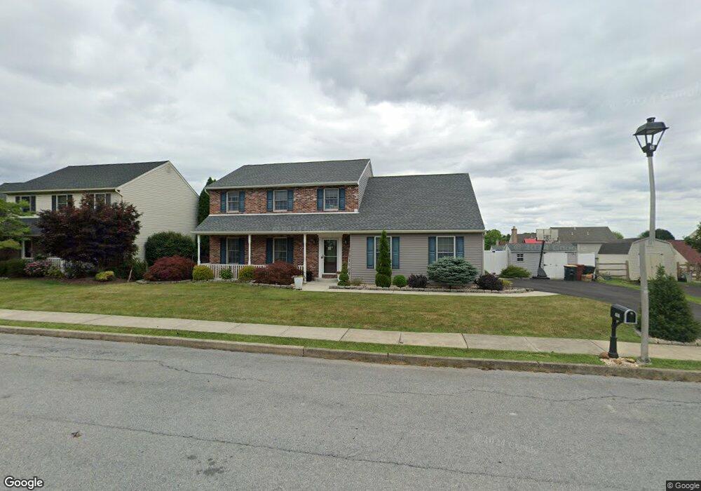 4550 Cairo Dr, Whitehall, PA 18052 - photo 1