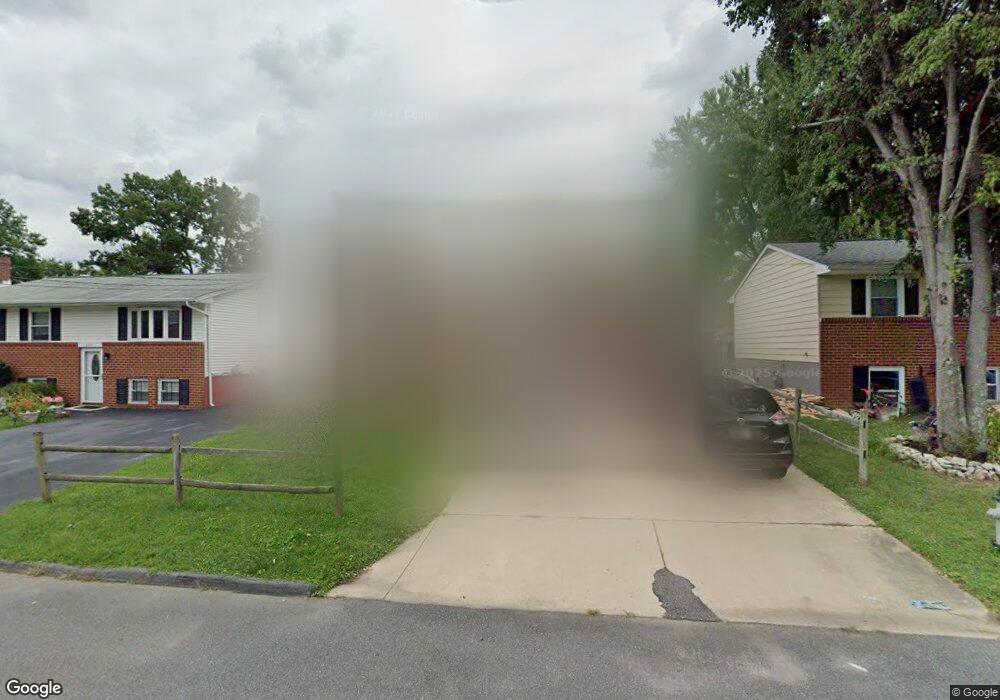 8509 Locust Grove Dr, Laurel, MD 20707 - photo 1