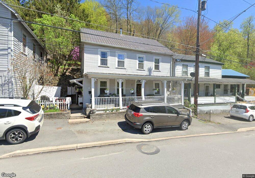 201 Cliff St, Honesdale, PA 18431 - photo 1