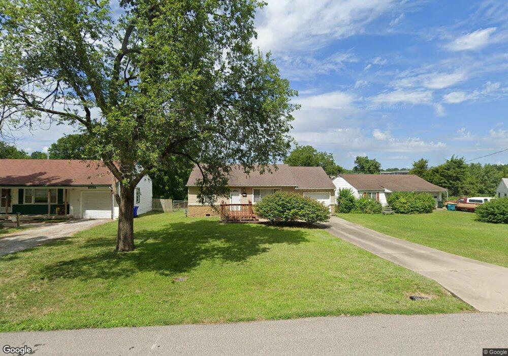 6332 Melrose Ln, Shawnee, KS 66203 - photo 1