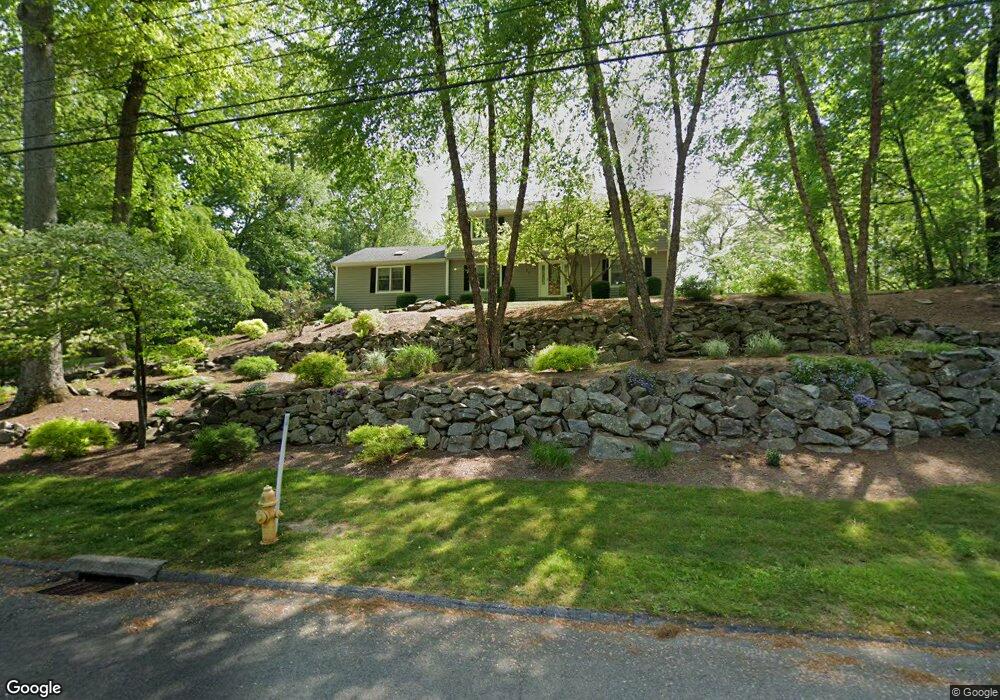 73 Stoneleigh Rd, Trumbull, CT 06611 - photo 1