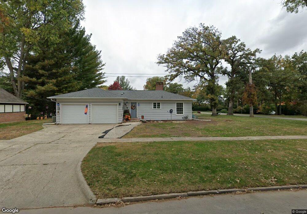 1103 S 5th Ave W, Newton, IA 50208 - photo 1