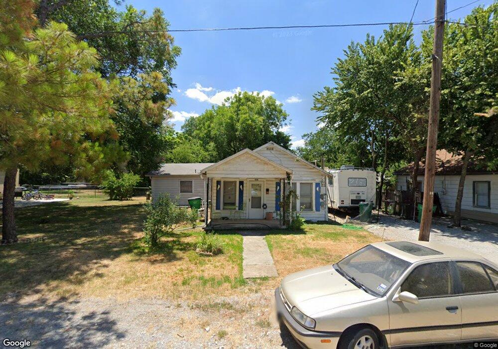 610 Potter St, Gainesville, TX 76240 - photo 1