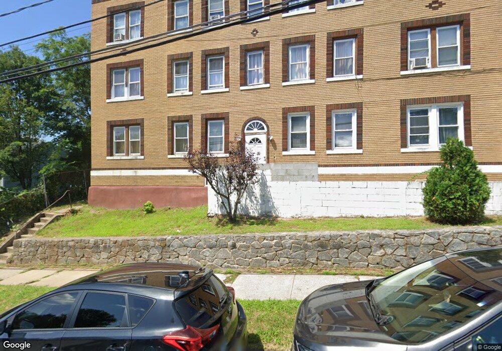 106 Willow St, New Britain, CT 06051 - photo 1