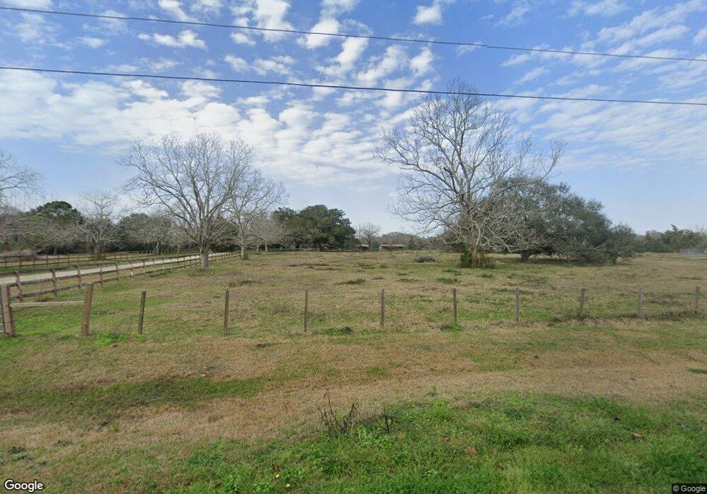 720 County Road 812 Rd, Alvin, TX 77511 - photo 1