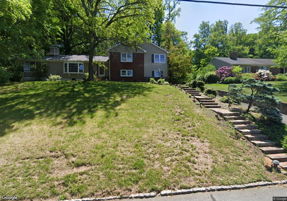 24 Runnymede Rd, Chatham, NJ 07928 - photo 1