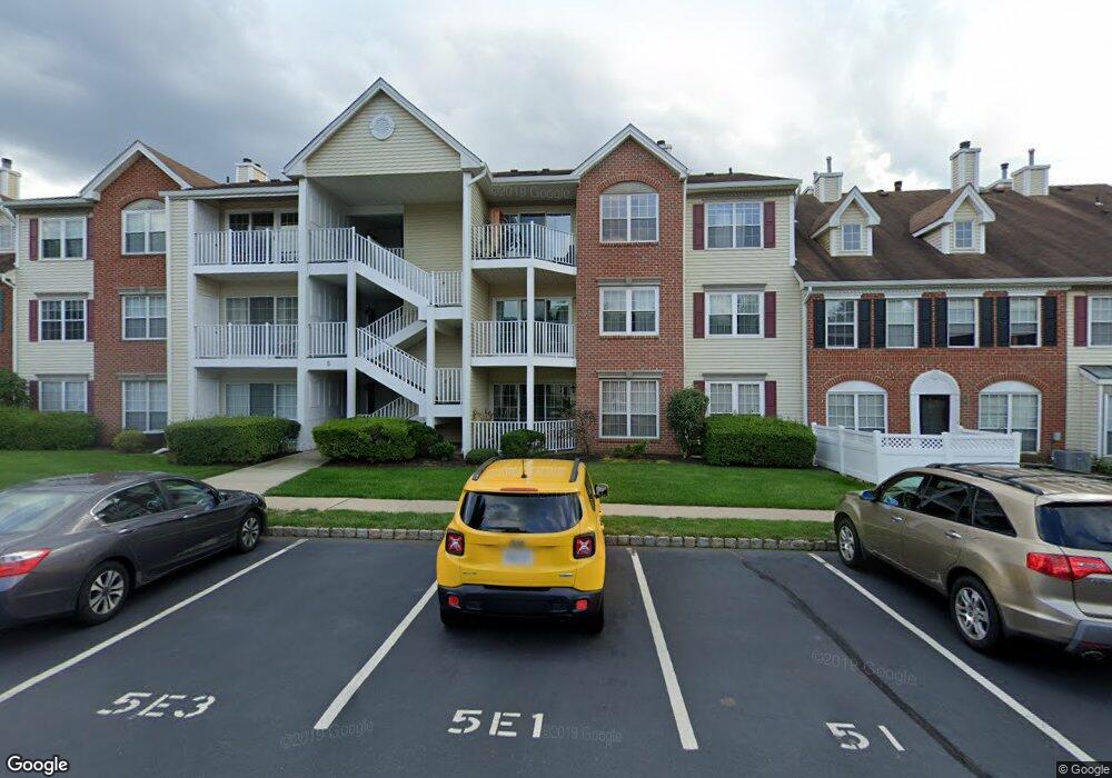 510 Red Crest Ln, Branchburg, NJ 08876 - photo 1