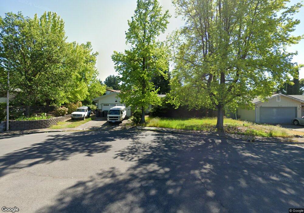 1422 Bonita Cir, Medford, OR 97504 - photo 1