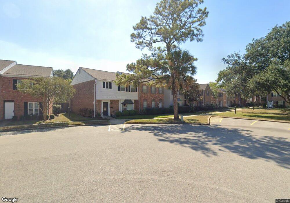 1255 Country Place Dr, Houston, TX 77079 - photo 1