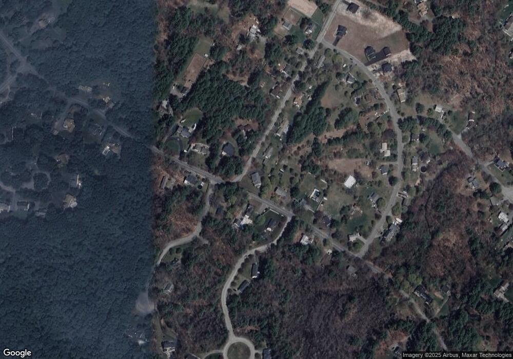 192 Jewett St, Georgetown, MA 01833 - photo 1