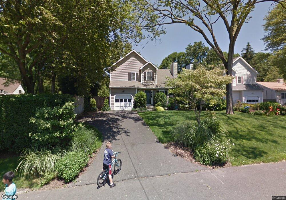 7 Saxon Rd, Norwalk, CT 06855 - photo 1