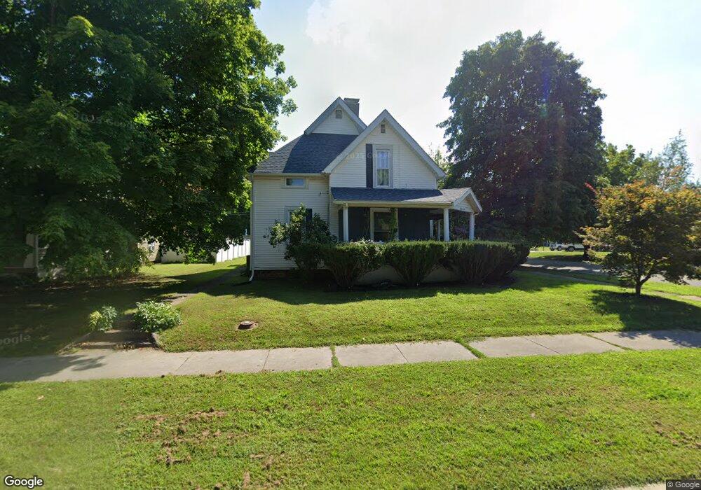 802 3rd St, Covington, IN 47932 - photo 1