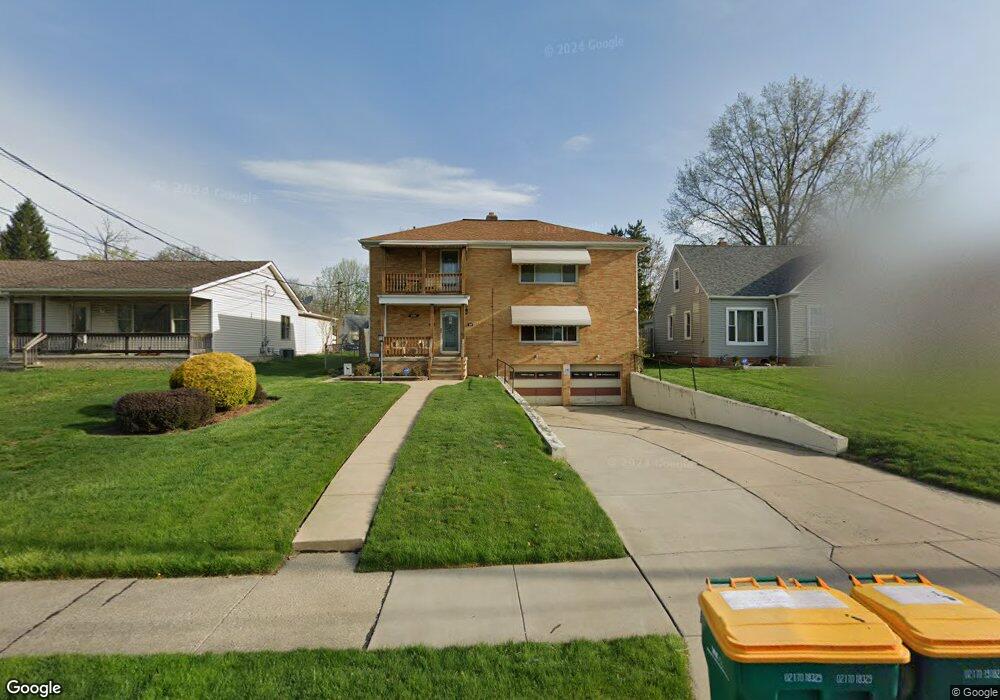 18607 Libby Rd, Maple Heights, OH 44137 - photo 1