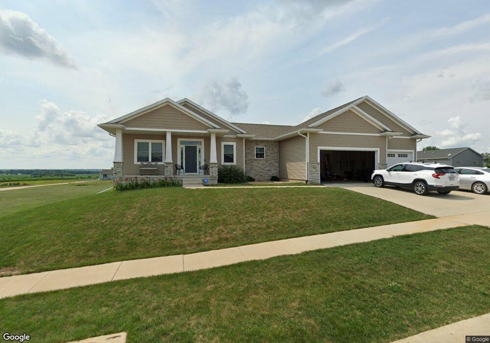 823 Main St S, Center Point, IA 52213 - photo 1