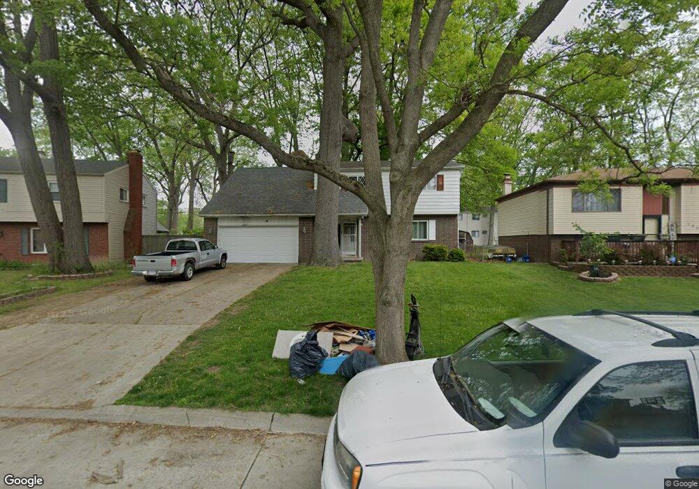 1910 Winchester Rd, Toledo, OH 43613 - photo 1