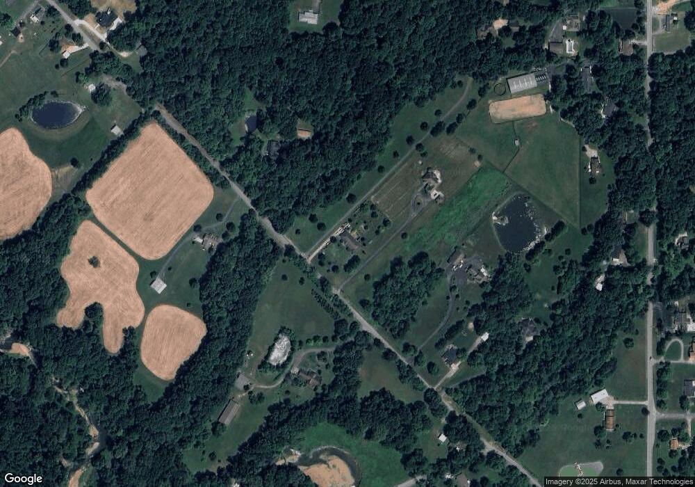 7276 Old Vincennes Rd, Floyds Knobs, IN 47119 - photo 1