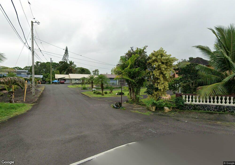 126 W Kinai Place unit B, Hilo, HI 96720 - photo 1