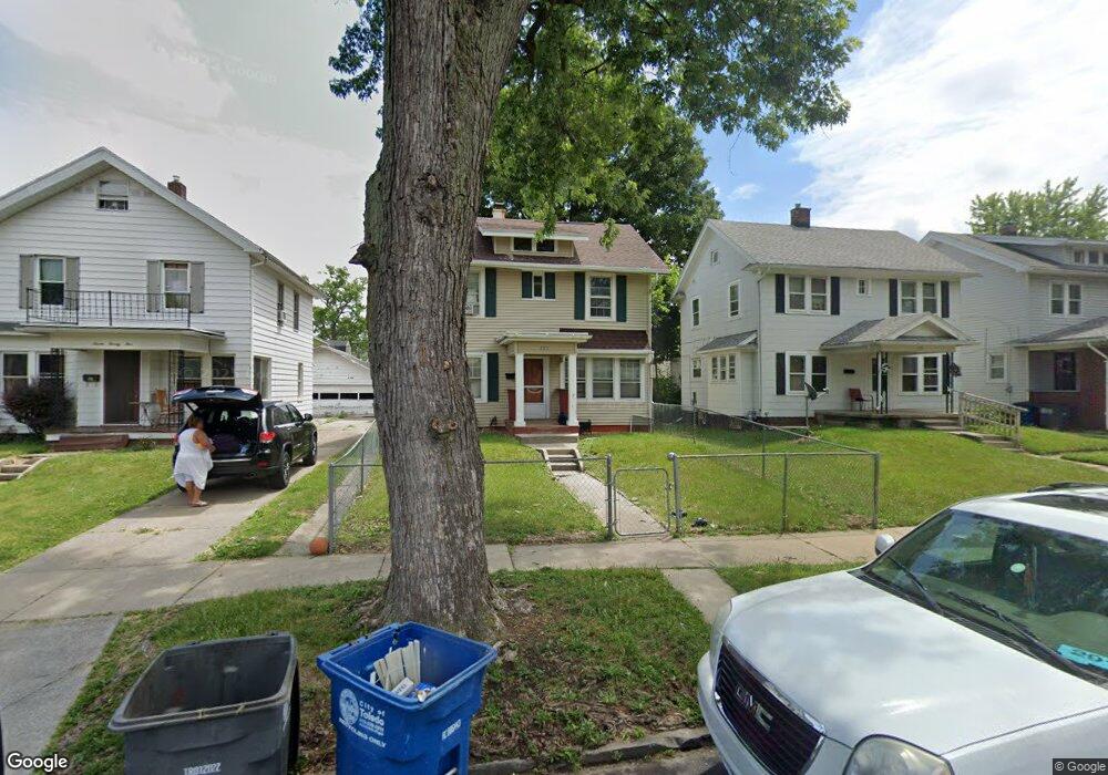 729 Brighton Ave, Toledo, OH 43609 - photo 1