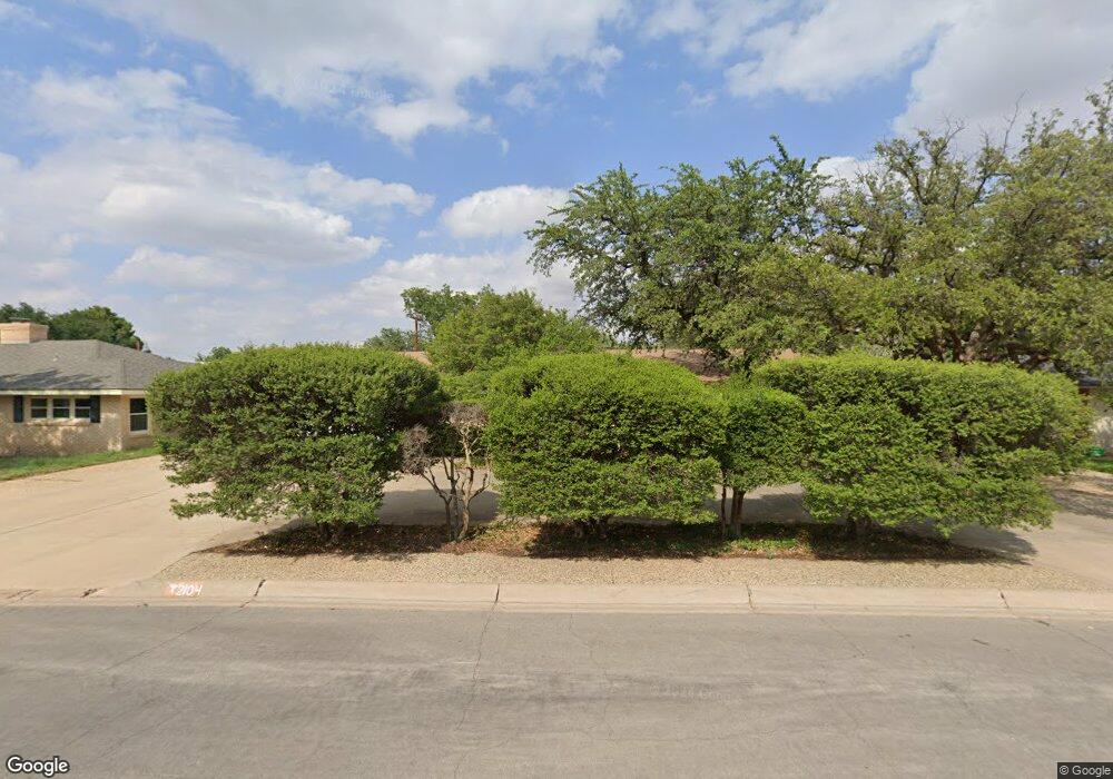 2104 Oaklawn Dr, Midland, TX 79705 - photo 1