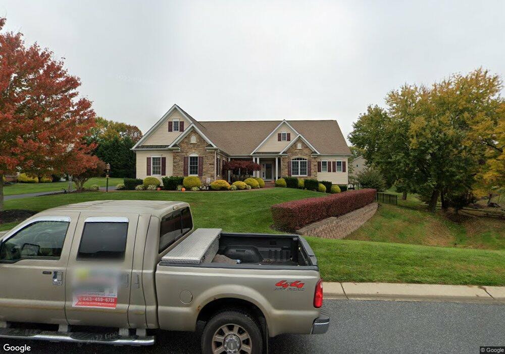 6684 Chateau Bay Ct, Sykesville, MD 21784 - photo 1