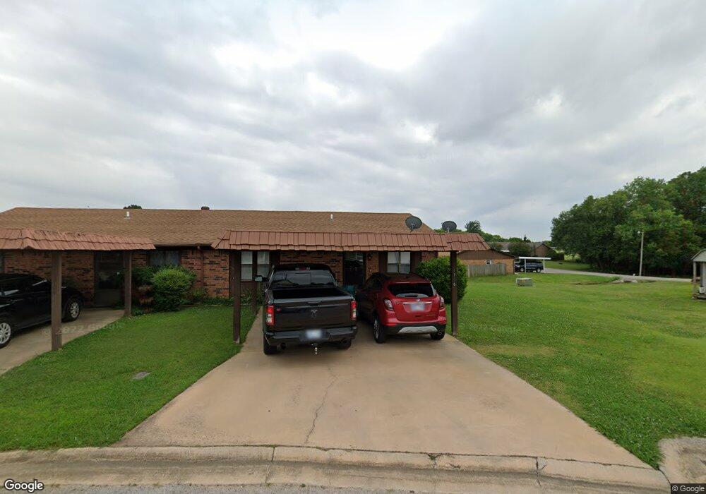 1706 Rustic Dr, Ardmore, OK 73401 - photo 1