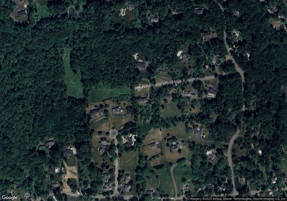 8 Robert Rd, Mendham, NJ 07945 - photo 1