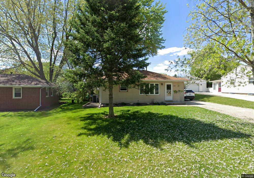 1100 Sheerer Ave, Waterloo, IA 50701 - photo 1